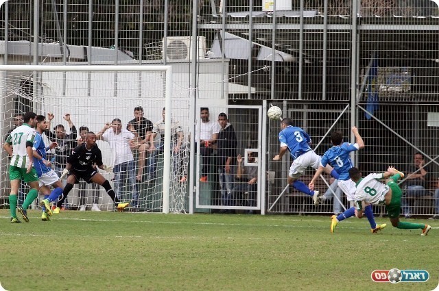 עמישב המשיכה לתקוף. הבעיטה של ויצמן (רועי אסרף)